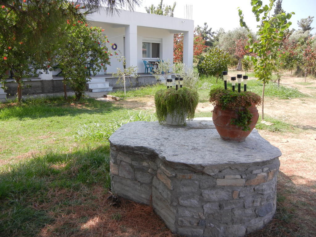 Pension Lakis Prinos  Exterior photo